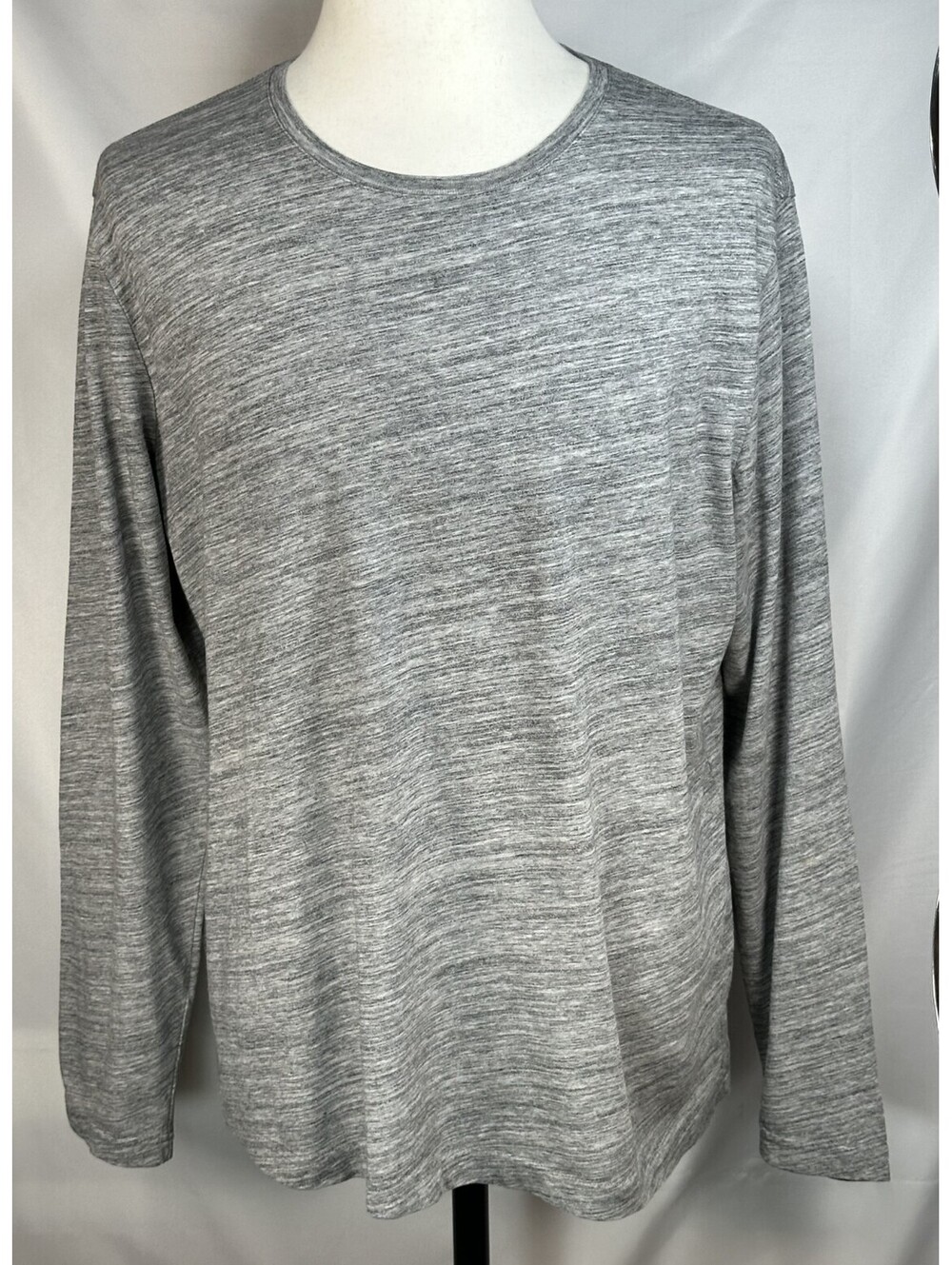 Banana Republic Moisture Wicking Crew Neck Pullover Gray XL